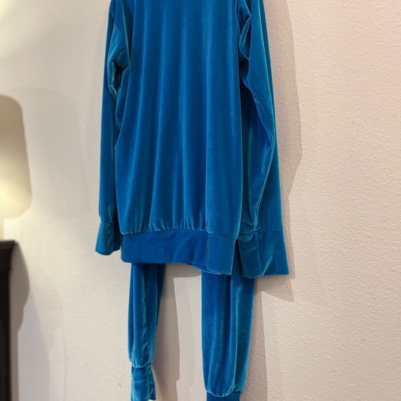 Laina Rauma SET blue velour loungesuit tracksuit - Picture 3 of 14